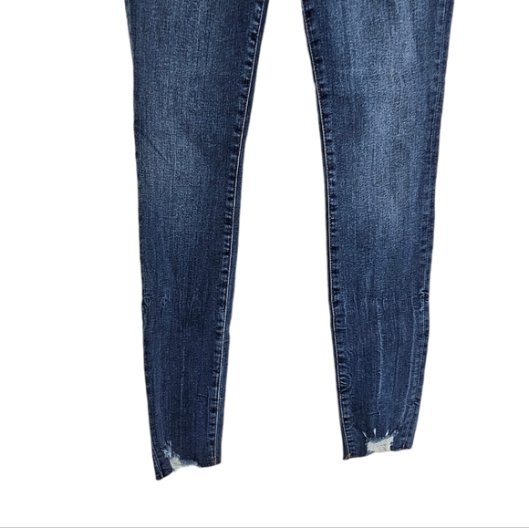 Good American Good Legs skinny sculpting stretch jeans Size 2/26 - Picture 4 of 10